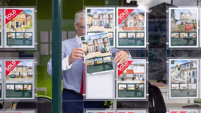 Lenders set to lower mortgage rates in early 2026